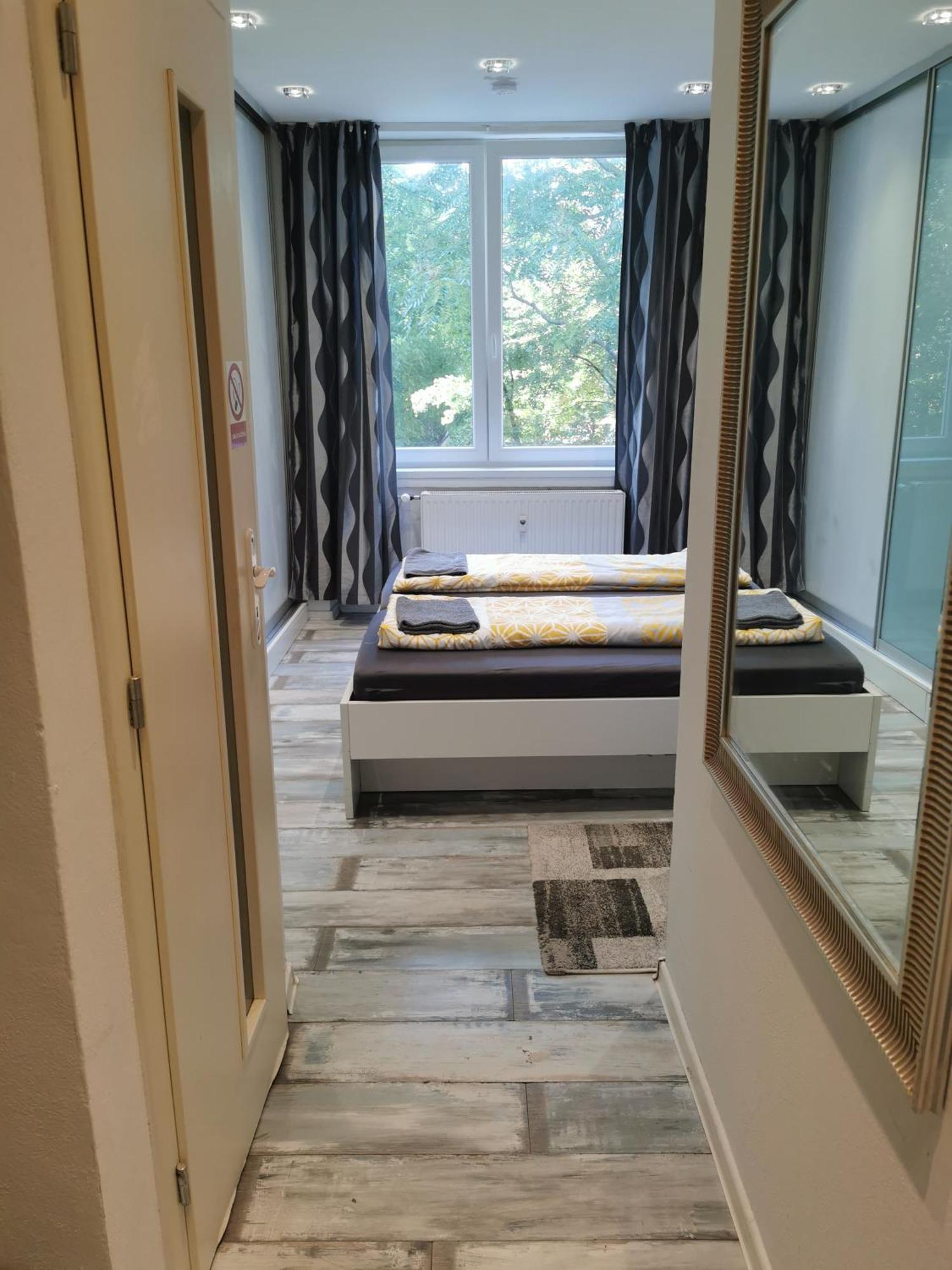 Modry Apartman, Racianska 29, Bratislava Eksteriør billede